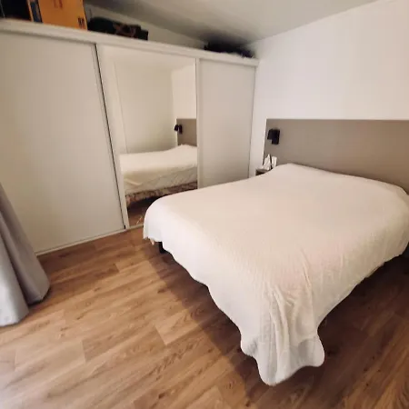 Holiday home Cosy With Shared Heated Pool 10 From The